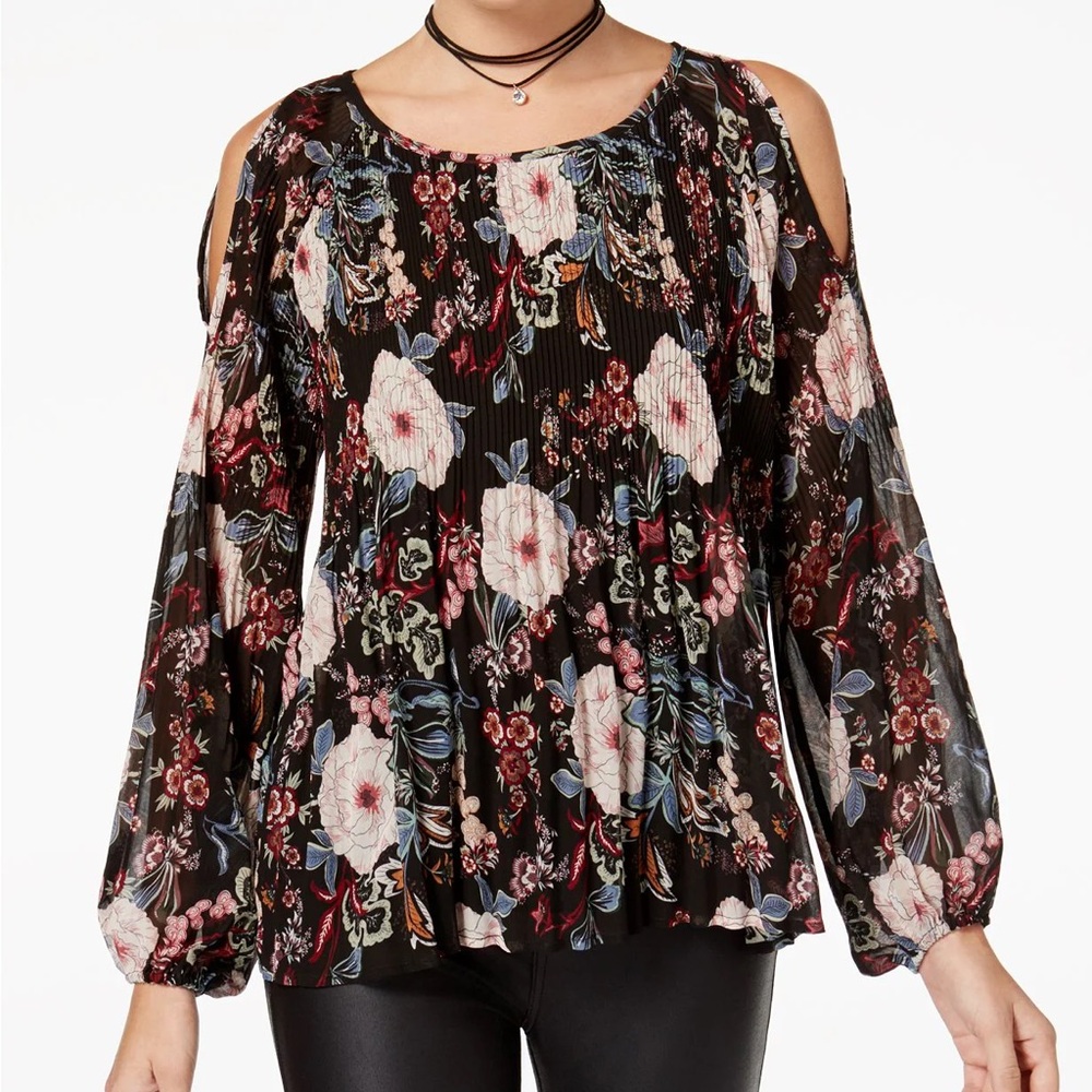One Hart Floral Print Cold-Shoulder Black Blouse. Size S